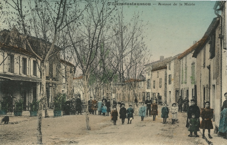 Villemoustaussou - Avenue de la mairie (version colorisée) - villemoustaussou-promenade-couleurs.jpg villemoustaussou-promenade-couleurs.jpg