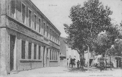 Villemoustaussou - Hôtel de ville et le Boulevard