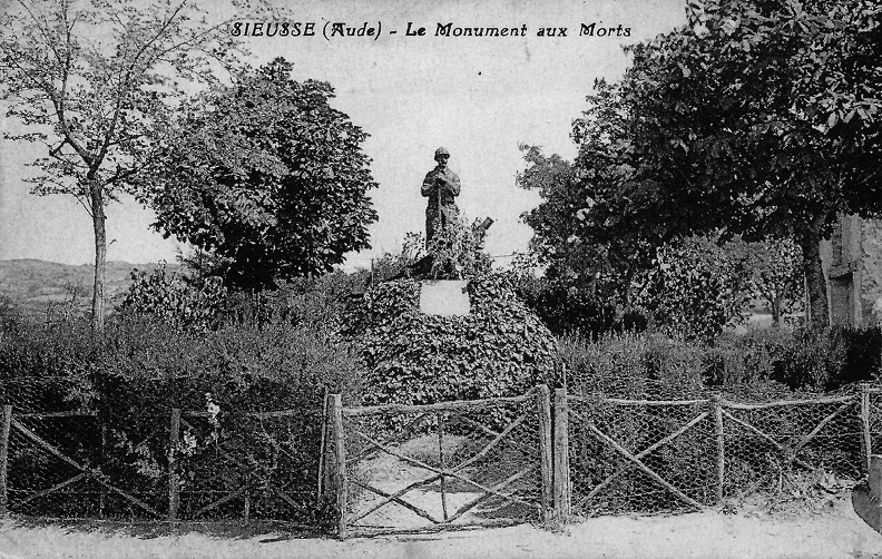 pieusse-monument-morts.jpg