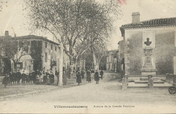 Villemoustaussou - Avenue de la grande fontaine